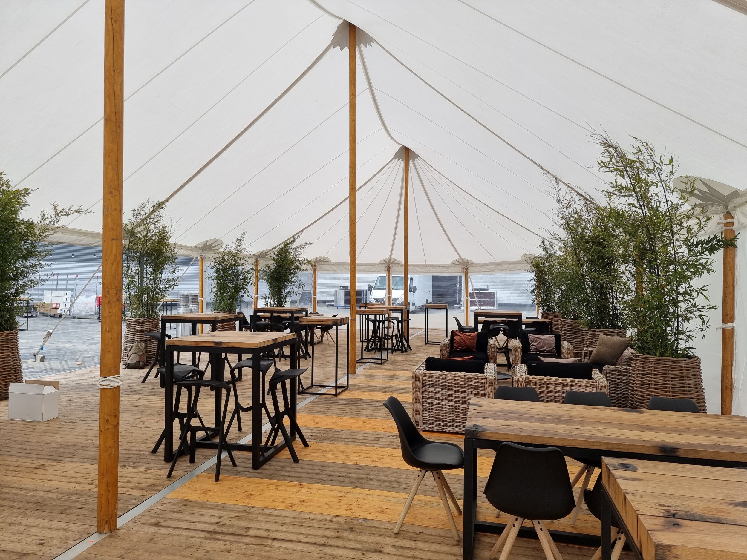 Alphatentevent-luxury dream tent-10x22 meter-Rotterdam-bedrijfsevent-zakelijk event-totaal concept-koolhaasconcepts-01